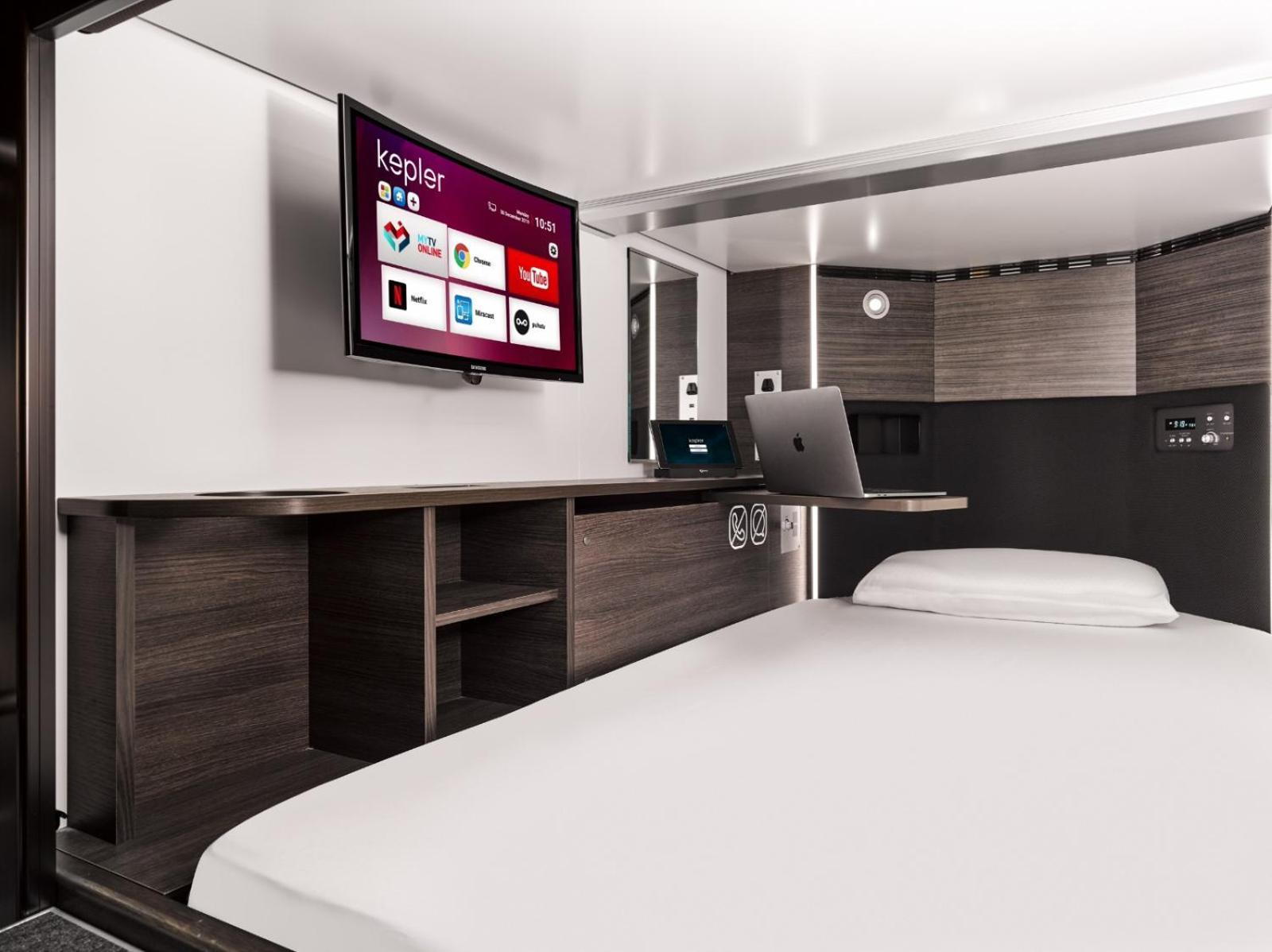 Kepler Club Riga Airport Hotel - Landside Public Area Ieki Exterior photo